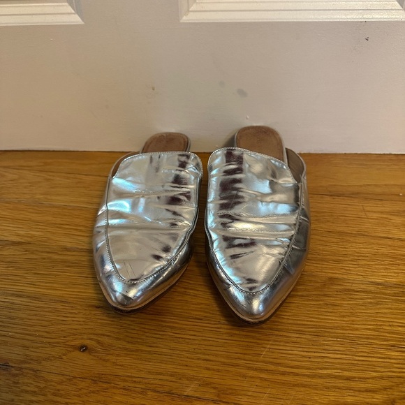 Halogen Silver Metallic Pointed Toe Mules Size 7 - Picture 1 of 11